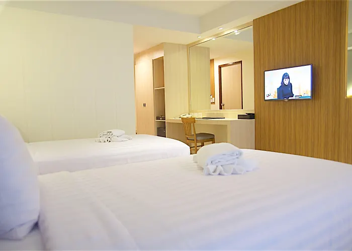 Jolly & Thapra Hotel